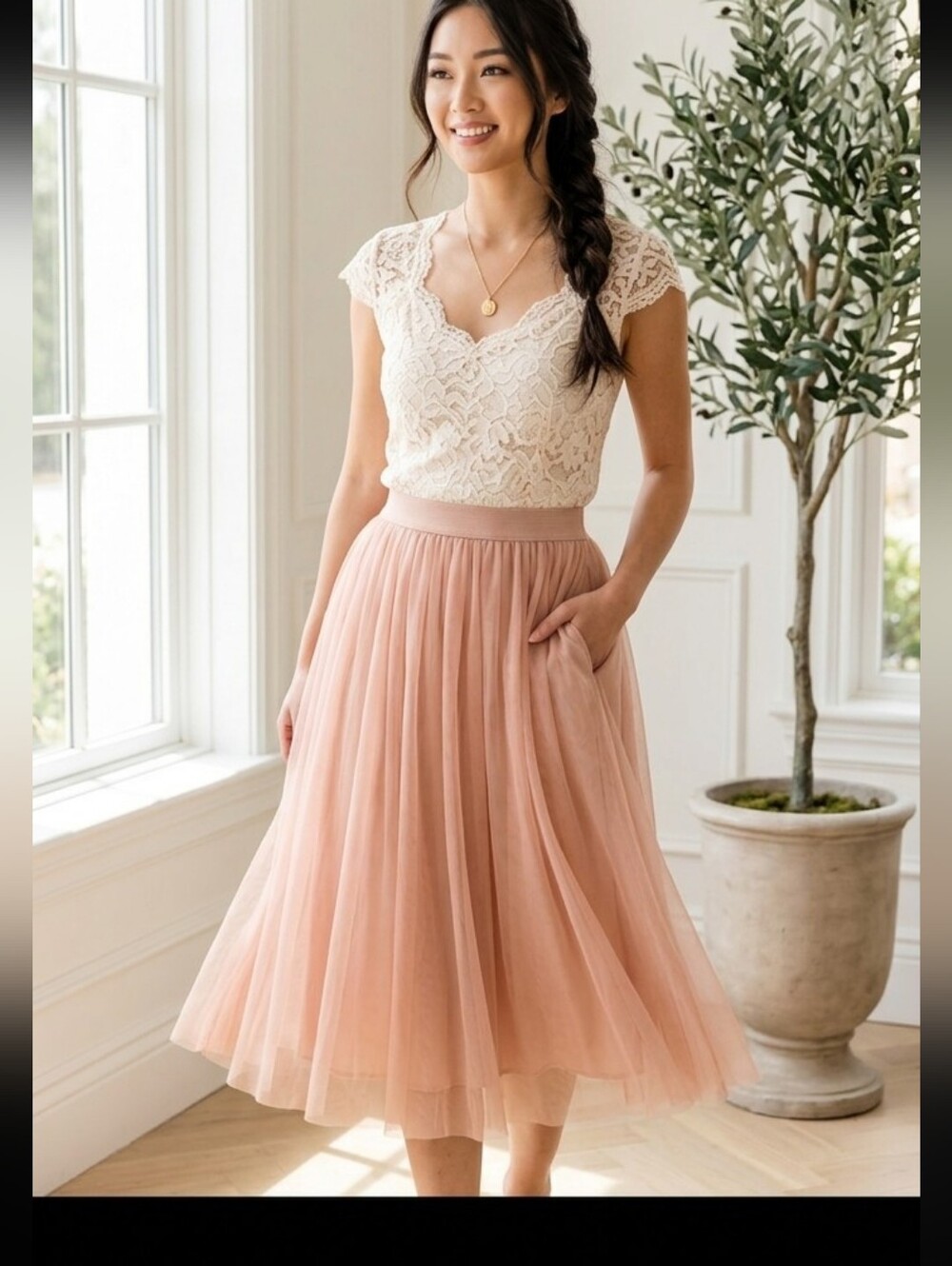 H & M  Powder pink, Solid-maxi Skirt Size M - Picture 2 of 12